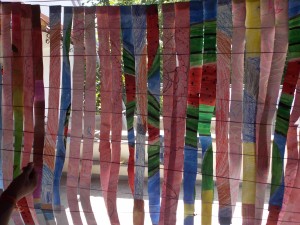 Curtain woven with paper-strips    
